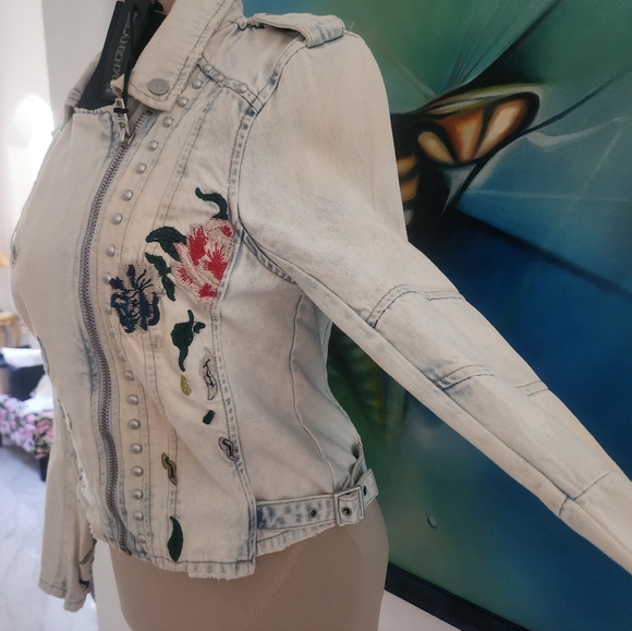 BLANK NYC | Foral Embroidered / Studded Women's Jacket - Picture 12 of 16